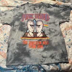 Pink Floyd shirt